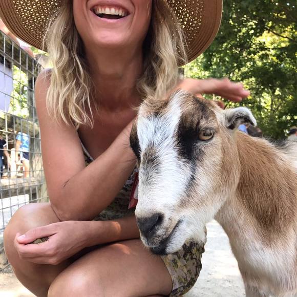 Meet your Posher, Katya - Picture 1 of 1